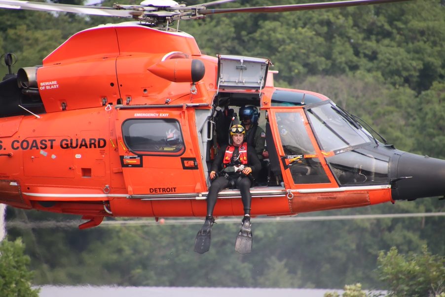 Coast Guard Air Station Detroit Conducts SAR Demonstration for ESGR Boss Lift