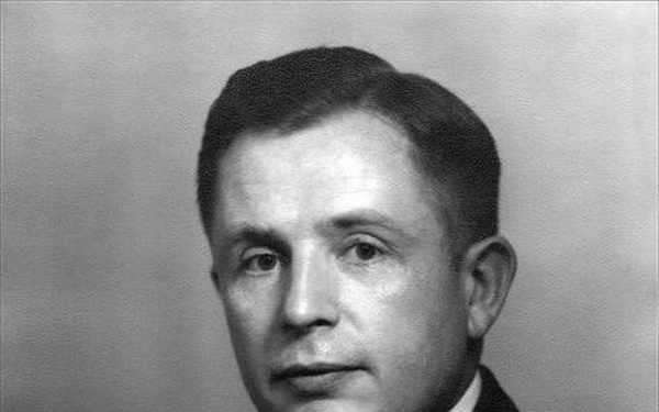 Unsung Hero: Dogface chaplain recognized for service and sacrifice