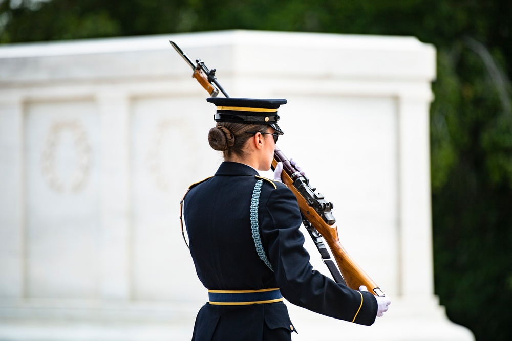 Tomb Guard U.S. Army Pfc. Jessica Kwiatkowski Walks the Mat at the Tomb of the Unknown Soldier