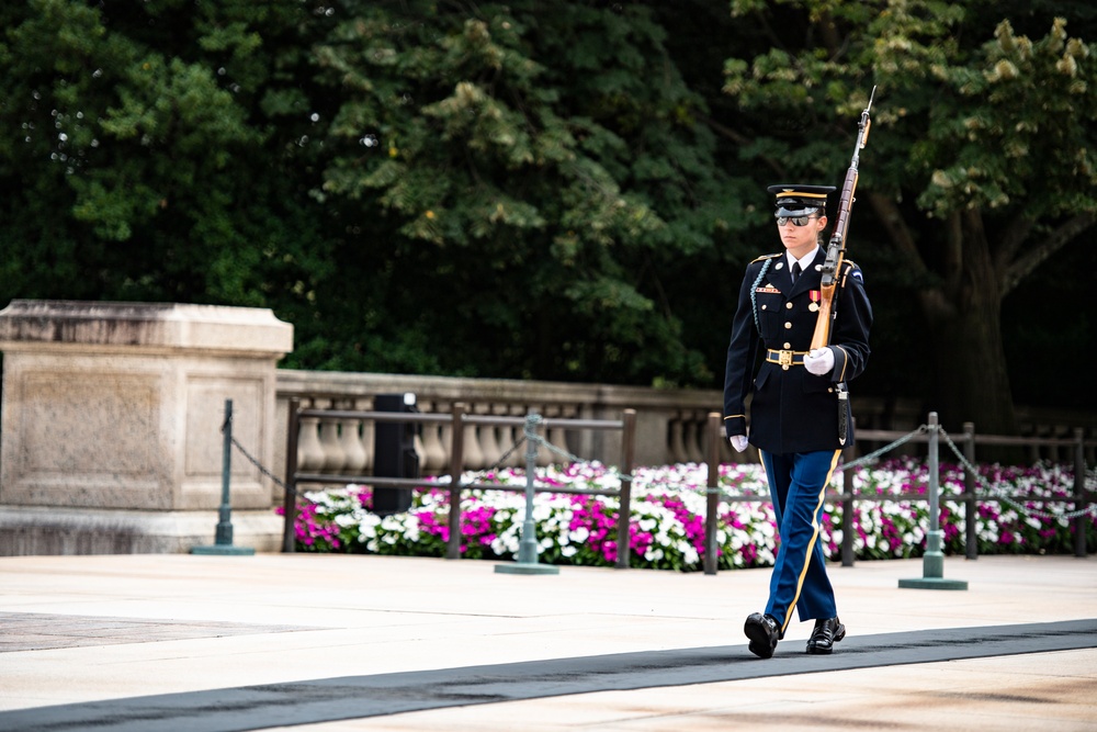 Tomb Guard U.S. Army Pfc. Jessica Kwiatkowski Walks the Mat at the Tomb of the Unknown Soldier