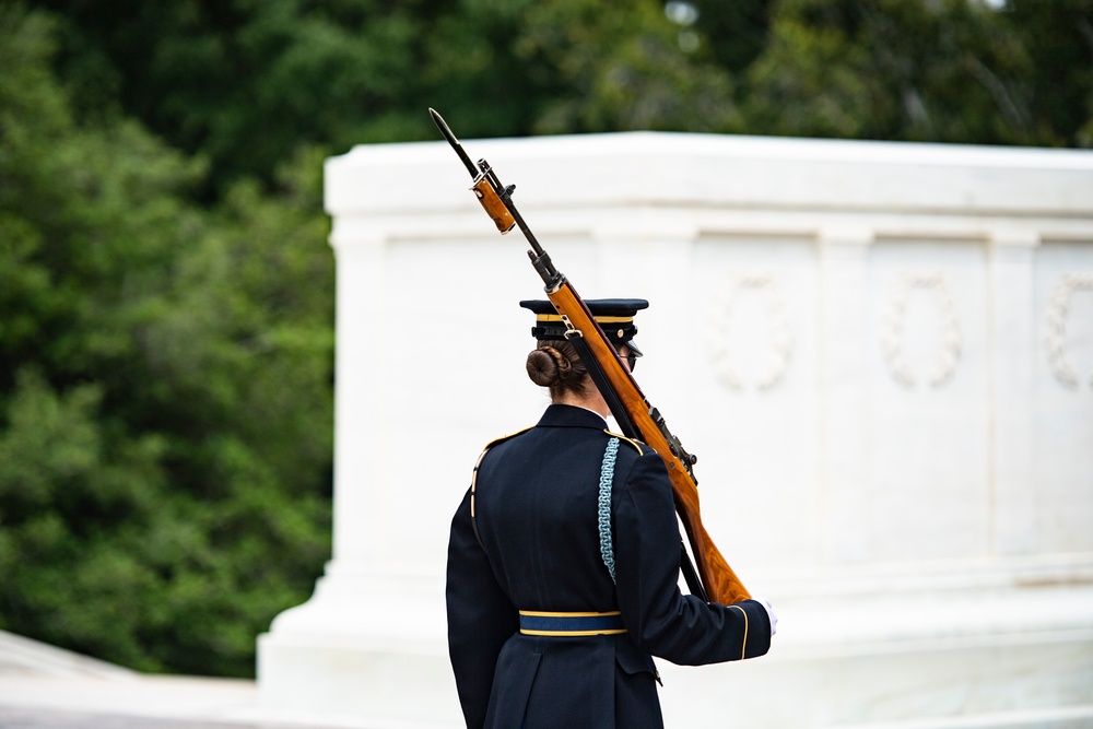 Tomb Guard U.S. Army Pfc. Jessica Kwiatkowski Walks the Mat at the Tomb of the Unknown Soldier