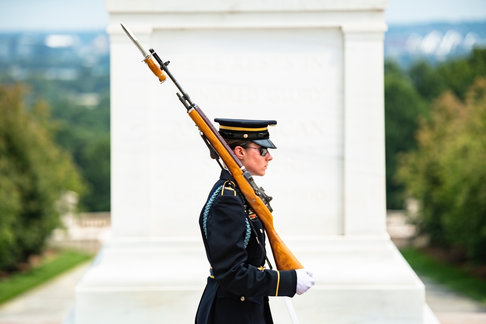 Tomb Guard U.S. Army Pfc. Jessica Kwiatkowski Walks the Mat at the Tomb of the Unknown Soldier