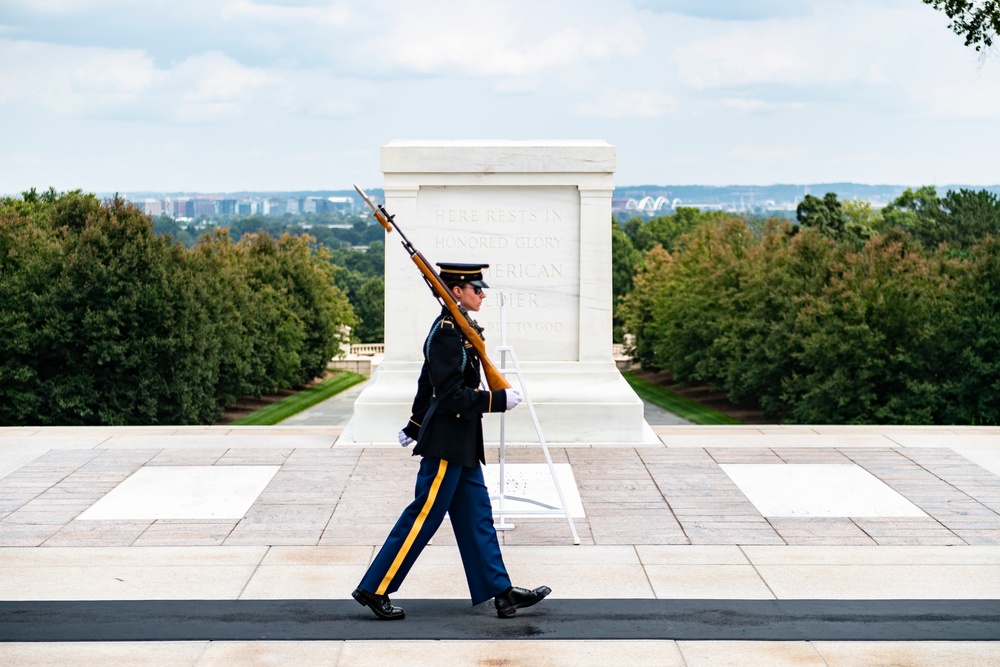 Tomb Guard U.S. Army Pfc. Jessica Kwiatkowski Walks the Mat at the Tomb of the Unknown Soldier