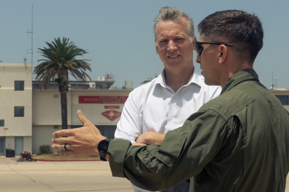 Under Secretary of the Navy visits 3rd MAW 