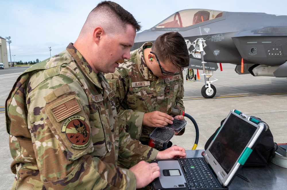 All-Alaska Dedicated Crew Chief and Load Competition exemplifies air power and readiness