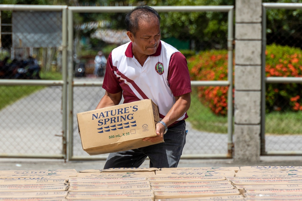 U.S. Marines Continue Relief Efforts Alongside Philippine Allies in Wake of Typhoon Egay