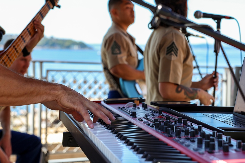 1st MARDIV Band Performs During Seattle Fleet Week