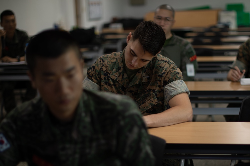 U.S. Marines and ROK Marines participate in KMEP SME Exchange