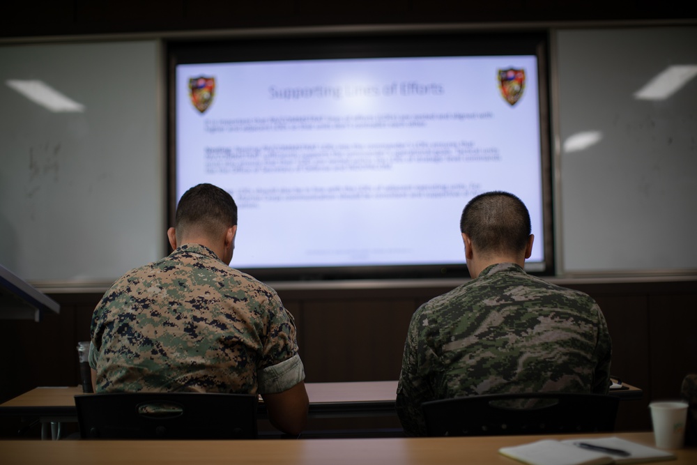 U.S. Marines and ROK Marines participate in KMEP SME Exchange