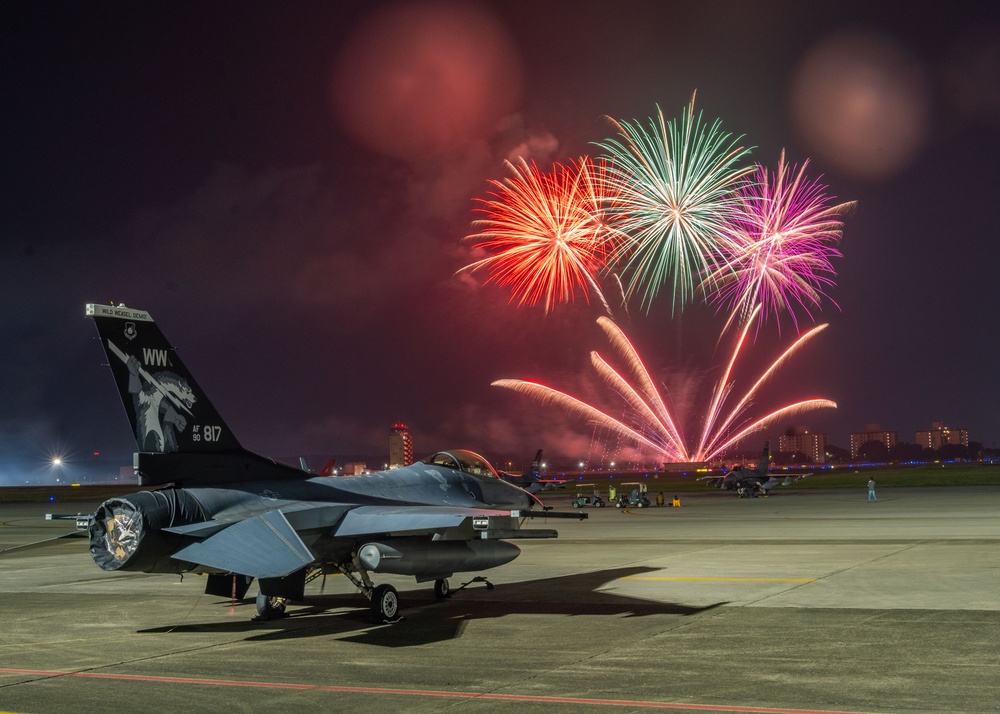 DVIDS Images PACAF F 16 Demo Team participates in Yokota