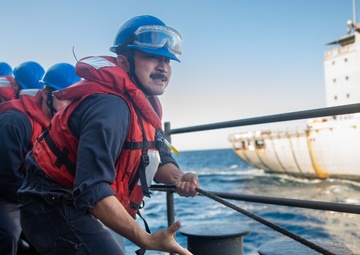 USS Antietam (CG 54) RAS With USNS Rappahannock (T-AO 204)