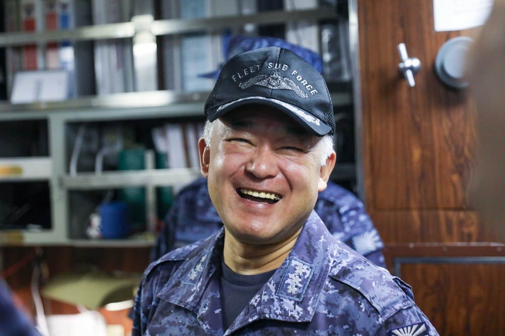 JMSDF Fleet Submarince Force tours USS Michigan at CFAY