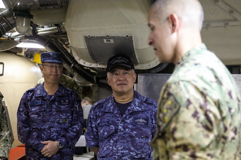JMSDF Fleet Submarince Force tours USS Michigan at CFAY