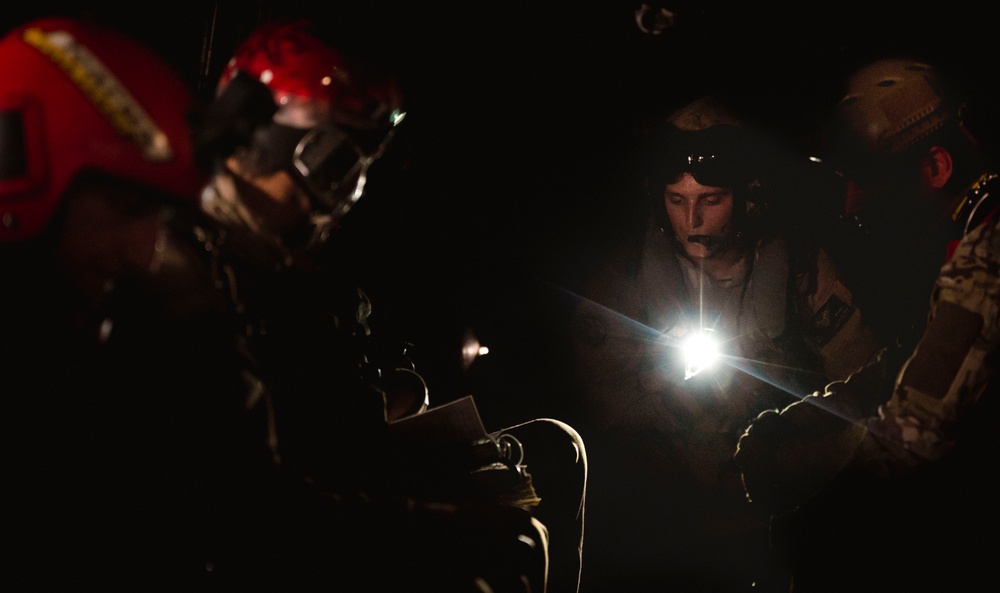 French SOF Conducts Military Freefall with MV-22 Crews