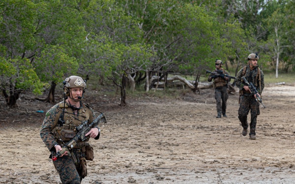 G Co. Conducts Amphibious Assault with the 1st ARDR during Talisman Sabre 23