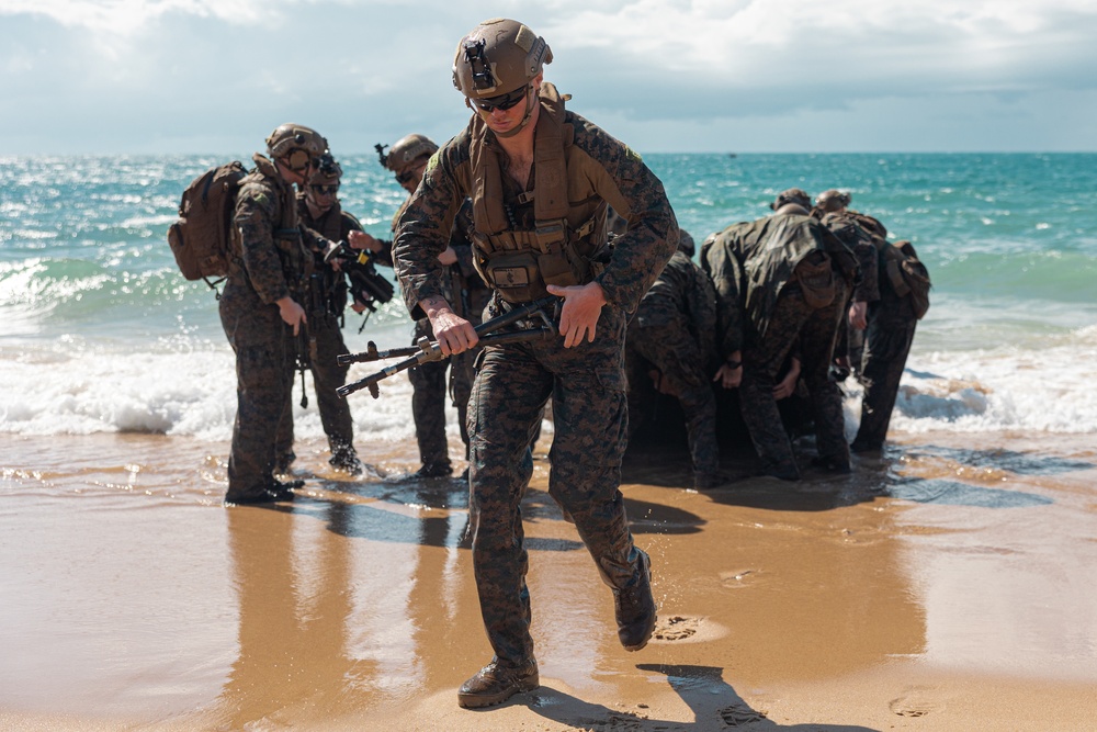 G Co. Conducts Amphibious Assault with the 1st ARDR during Talisman Sabre 23