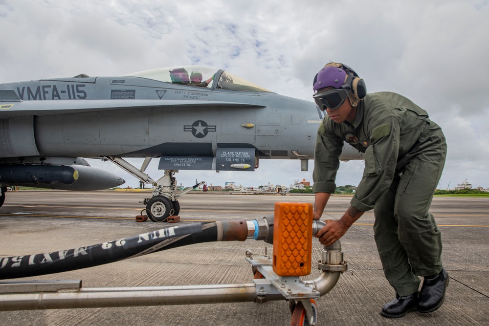 Topping Off; VMFA-115 conducts hot pit refueling at MCAS Futenma