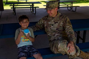 MCAS Iwakuni residents get their feet wet with MCCS Aquatics summer swim lessons (Radio)