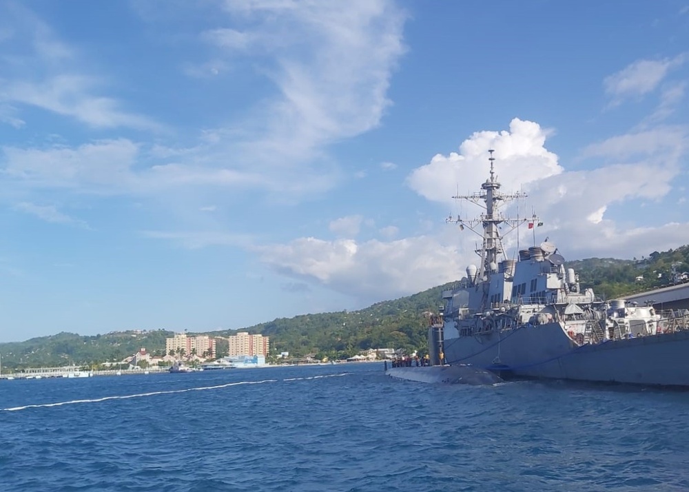 USS Pasadena Arrives in Ocho Rios, Jamaica, for a Port Visit