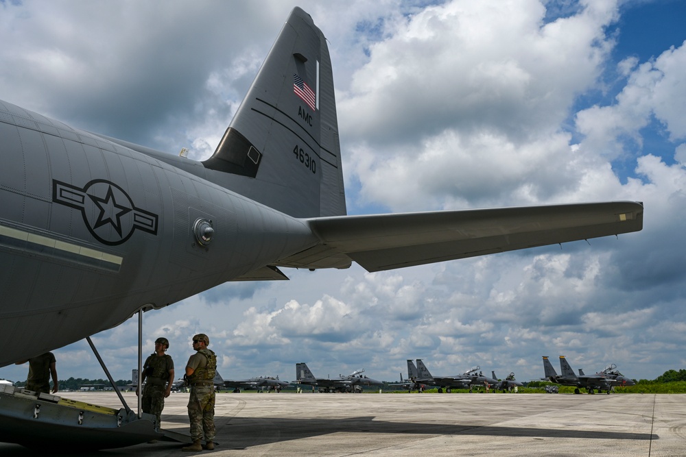 Black Knights deliver Tac Airlift during RT-23