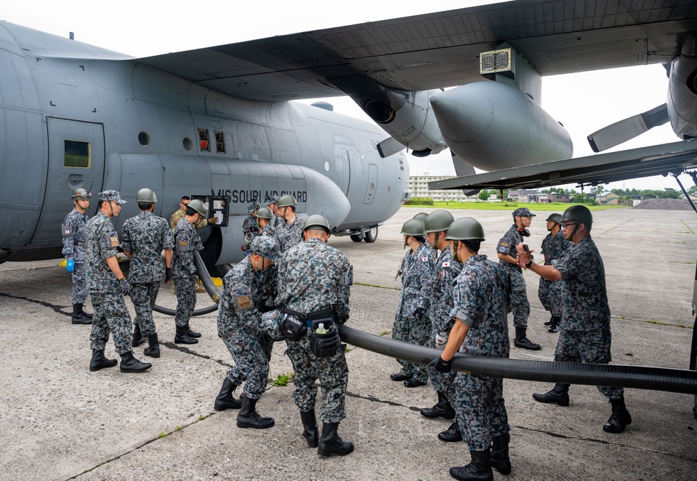 U.S., Japan forces conduct first bilateral C-130 refuel during MG23