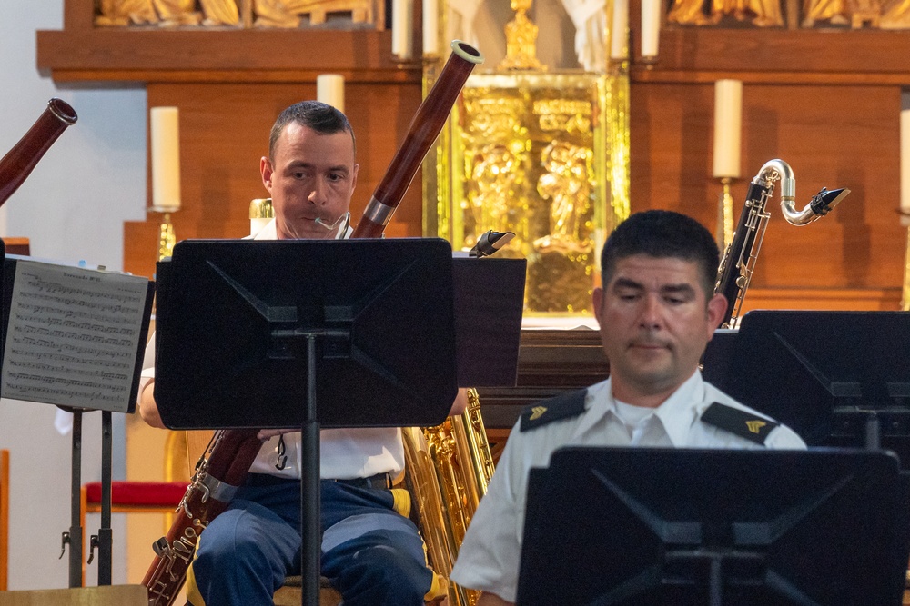 Withycombe Winds performs during the &quot;Summer Night Music Concert&quot;