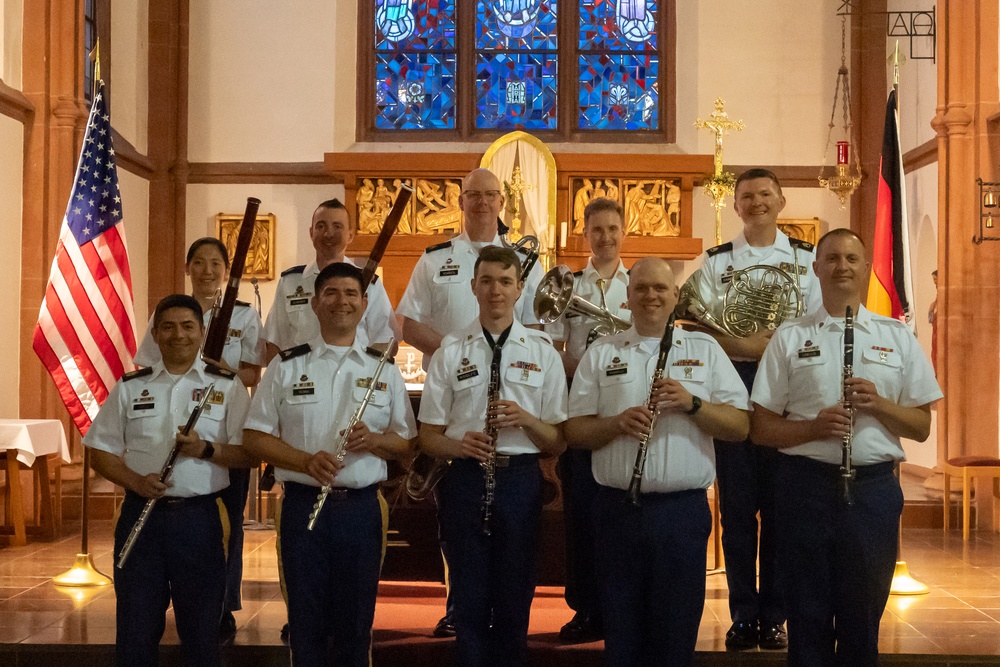 Withycombe Winds performs during the &quot;Summer Night Music Concert&quot;