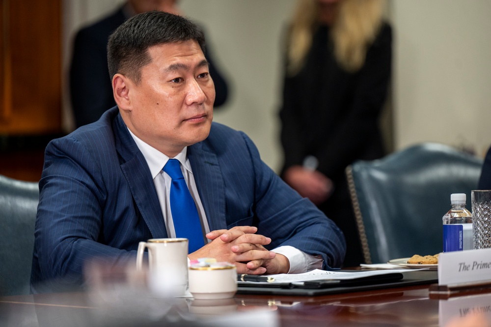 SD Hosts Mongolian PM