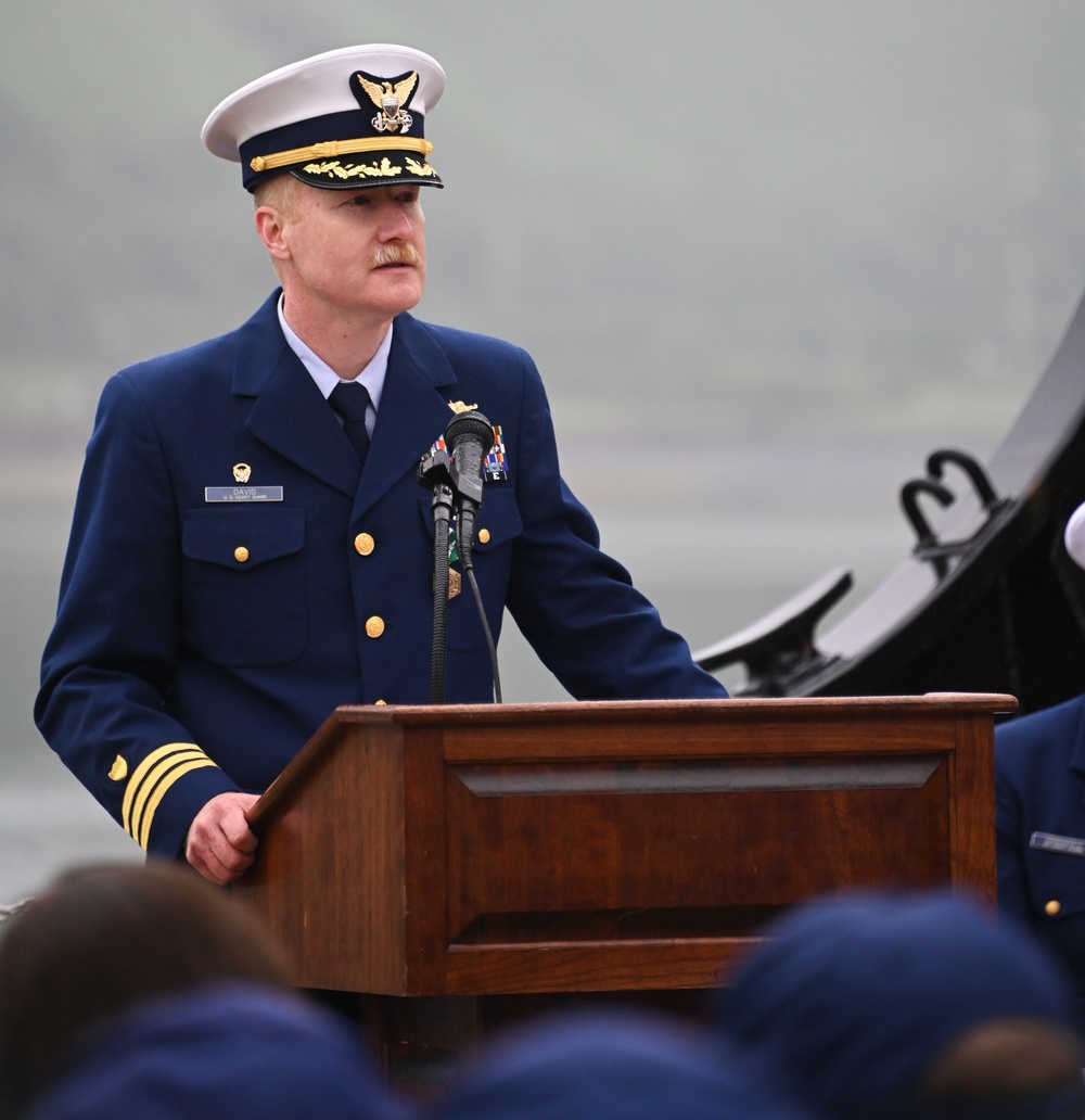 Coast Guard Cutter Cypress holds change of command ceremony