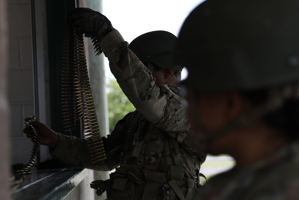 M249 light machine gun weapons qualification at Fort Indiantown Gap