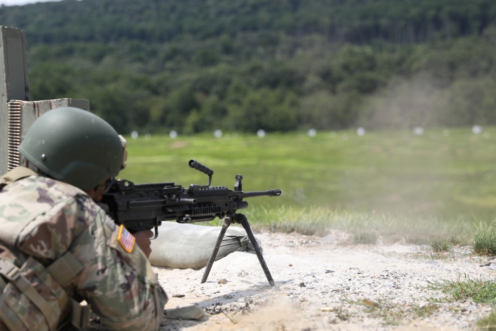 M249 light machine gun weapons qualification at Fort Indiantown Gap