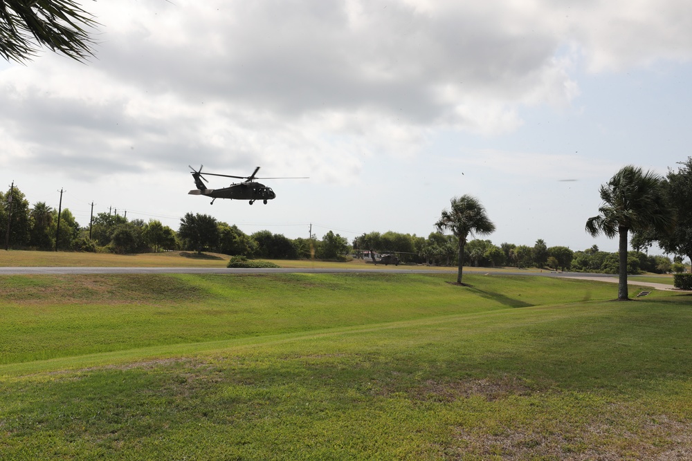 Galveston District flies to Conroe Army Reserve Center with 1-158 AHB Ghostriders