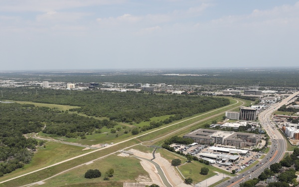 Galveston District flies to Conroe Army Reserve Center with 1-158 AHB Ghostriders