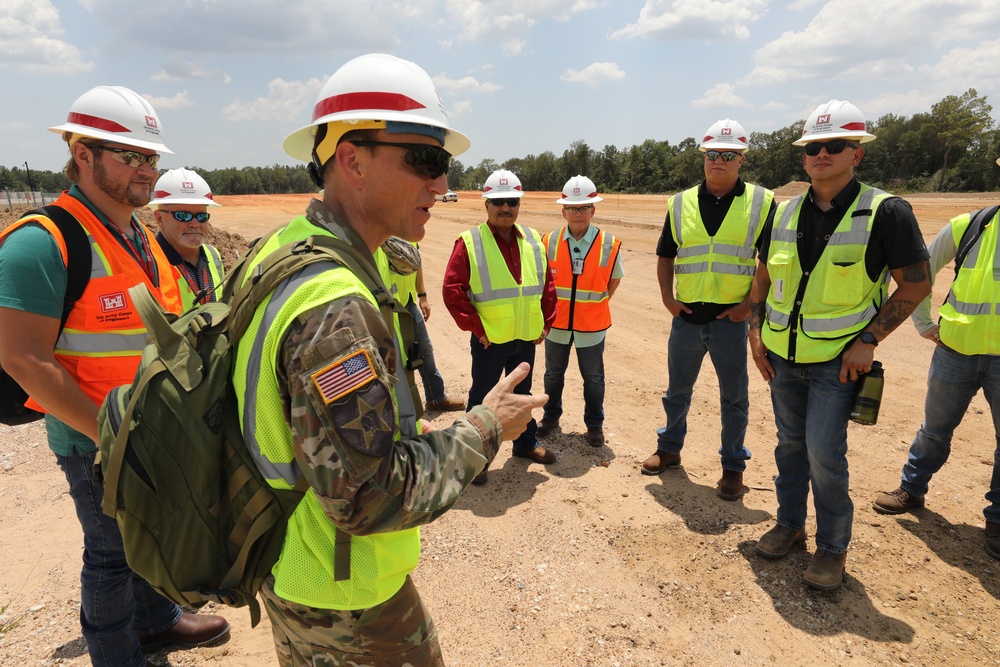 Galveston District flies to Conroe Army Reserve Center with 1-158 AHB Ghostriders