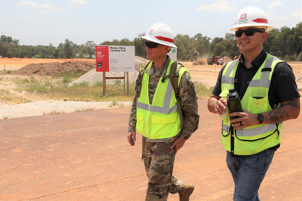 Galveston District flies to Conroe Army Reserve Center with 1-158 AHB Ghostriders