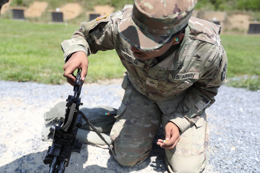 M249 light machine gun weapons qualification at Fort Indiantown Gap