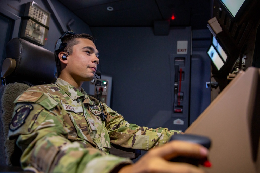 USAF KC-46A Pegasus Refuels RAAF F-35 Lightning