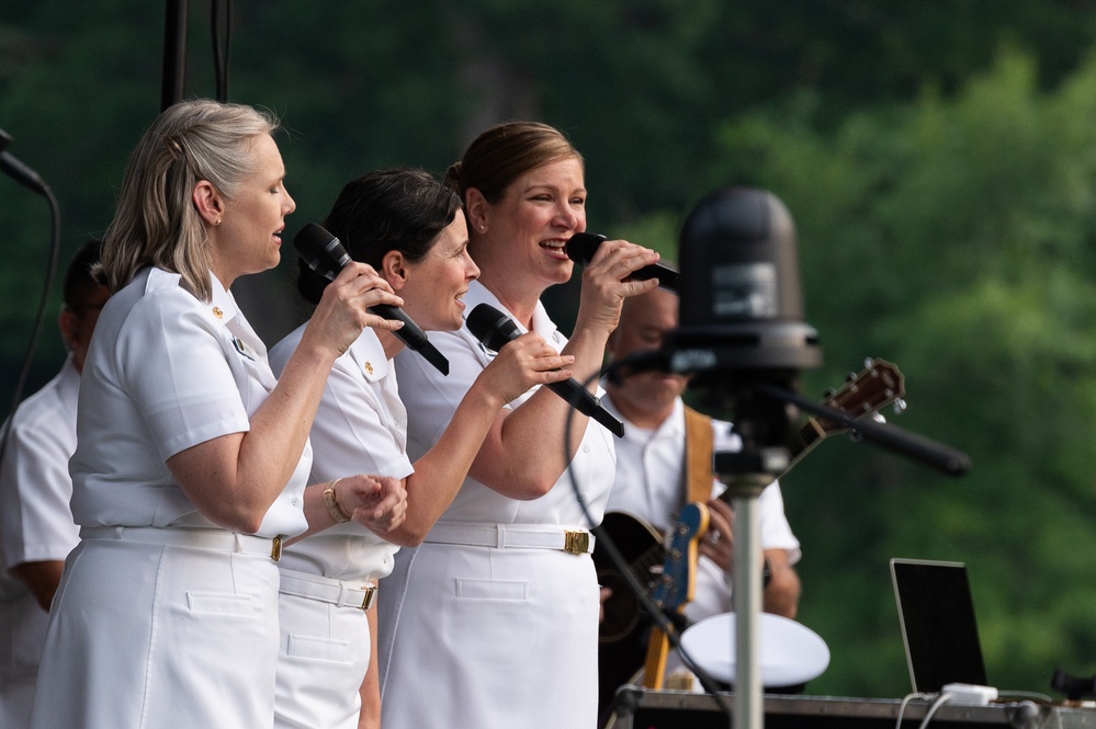 United States Navy Band Sea Chanters at Allen Pond Park