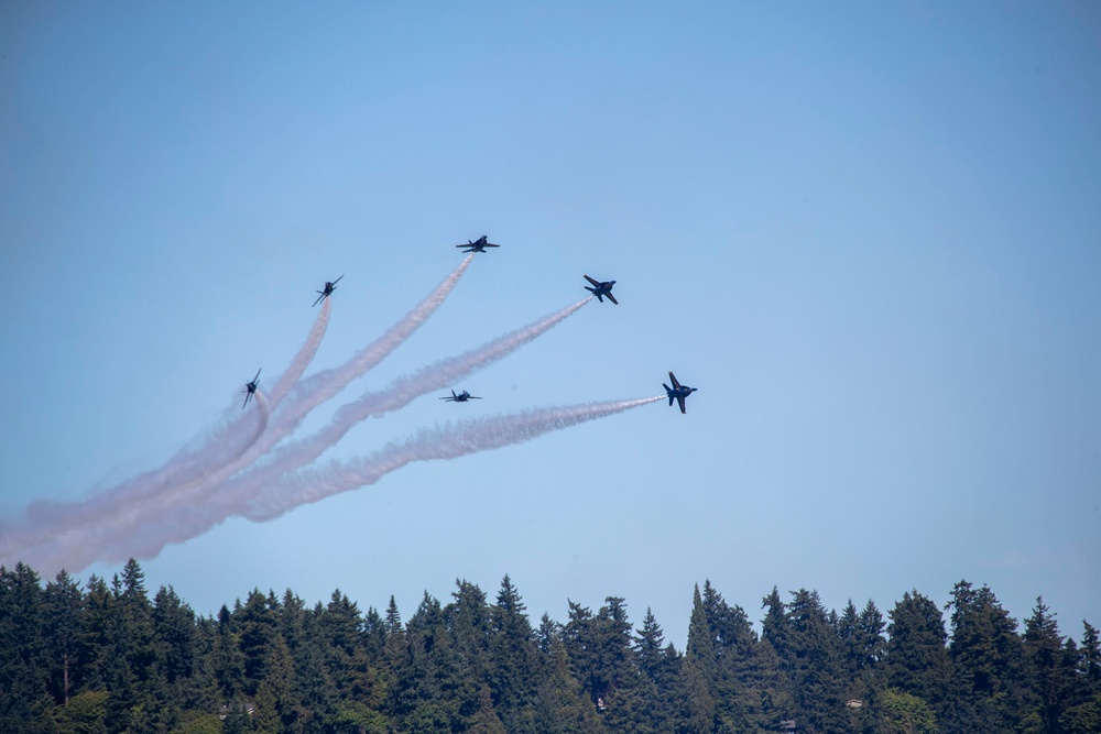 Blue Angels perform during Seattle Fleet Week