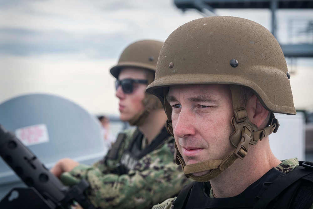 Blue Ridge and 7th Fleet Sailors Man the Rails in Brunei