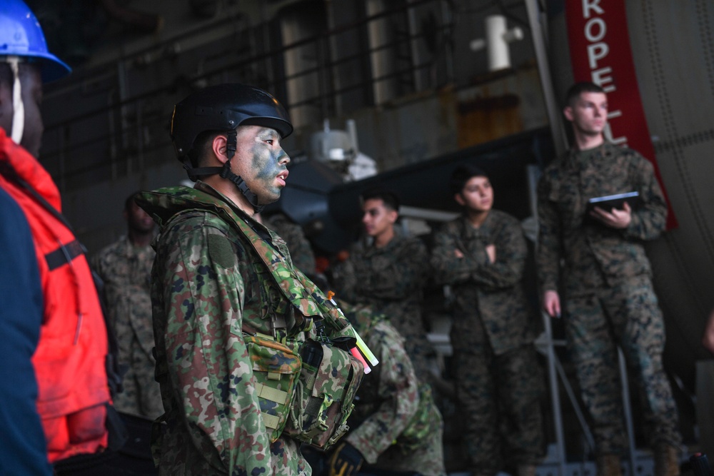 Sailors and Marines aboard USS Green Bay (LPD 20) Conduct Amphibious Assault Exercise with JGSDF During Exercise Talisman Sabre 23