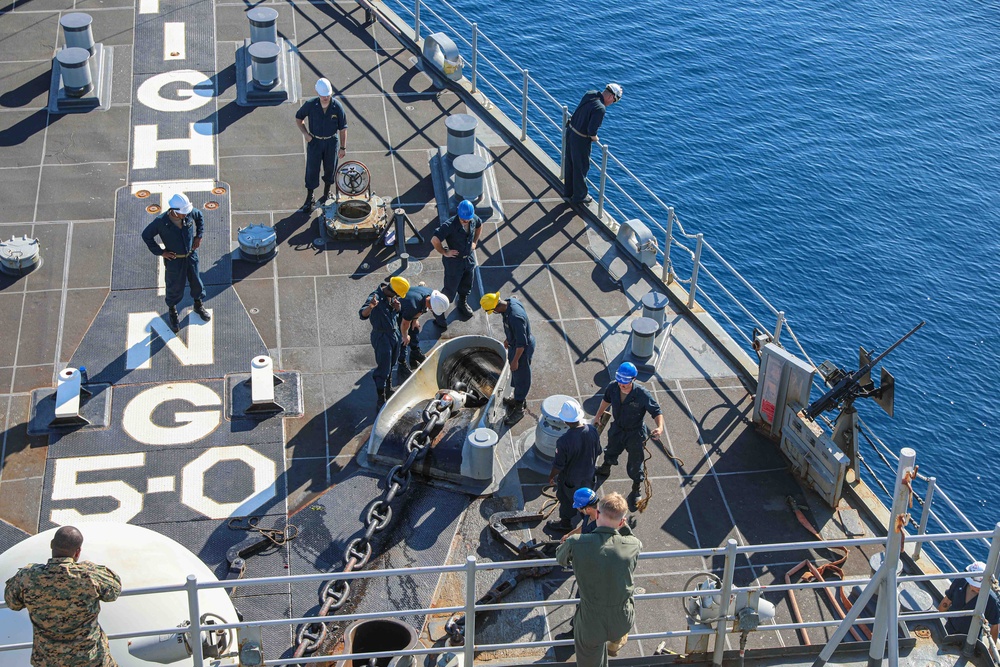 USS Carter Hall Departs Souda Bay, Greece