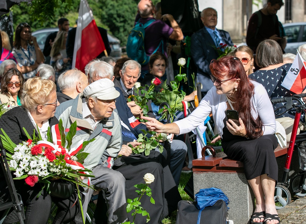 USAG Poland and V Corps leaders join ceremony 1944 Warsaw Uprising commemoration