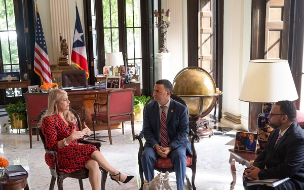 Significant Meeting in Governor's House Addresses Hurricane Maria Recovery Efforts