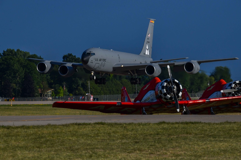 Oh my gosh: Altus demo team in Oshkosh
