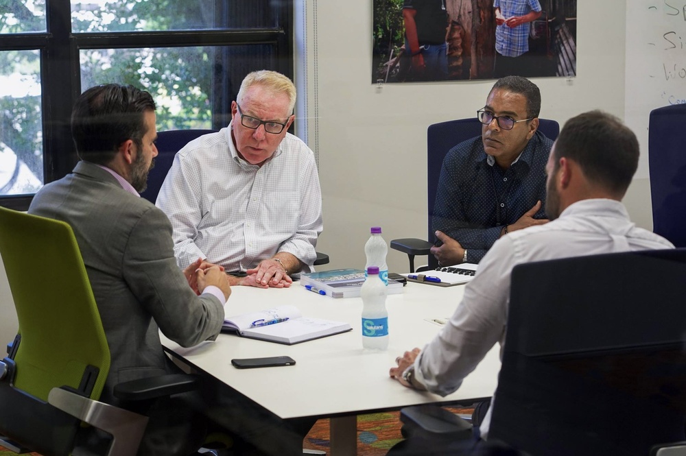 FEMA Commits to Puerto Rico's Recovery Despite Funding Lapse - Governor and Director Visit Joint Recovery Office
