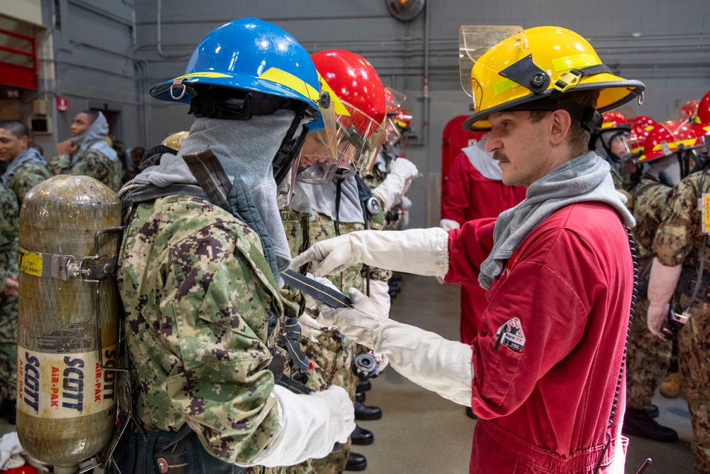 Naval Reserve Officers Training Corps (NRTOC) New Student Indoctrination (NSI) Cycle 3 Firefighting Training