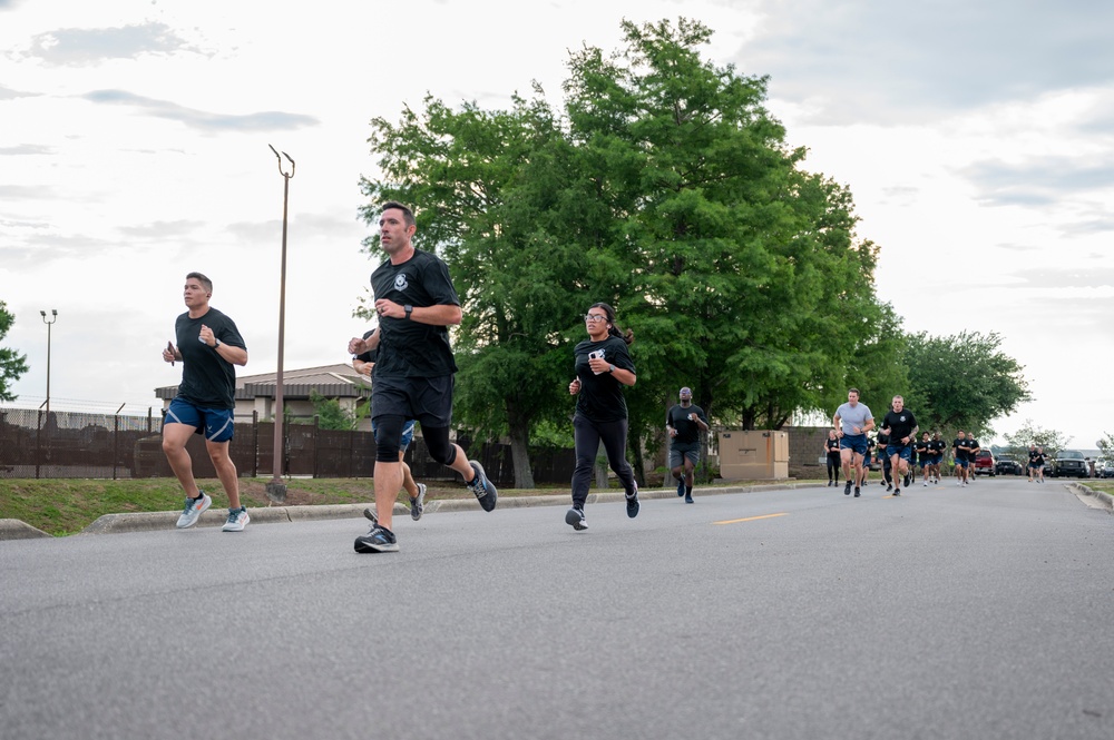 Members of AFSOC Community Participate in 5K to Remember the Fallen