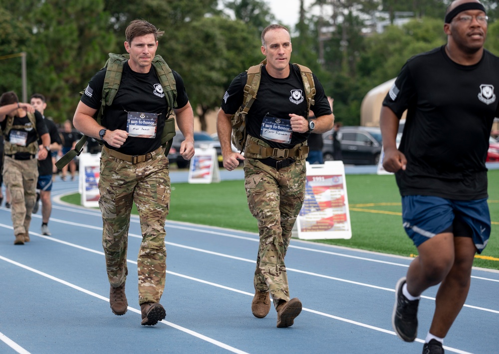 Members of AFSOC Community Participate in 5K to Remember the Fallen