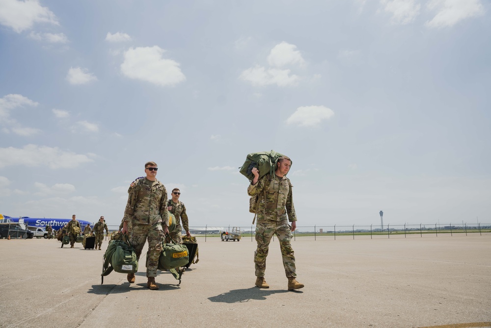 Indiana National Guard soldiers welcomed home after Iraq deployment